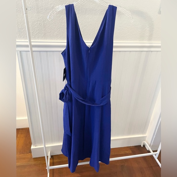 NWT DKNY cobalt blue front wrap v neck dress - size 12 - Picture 9 of 11